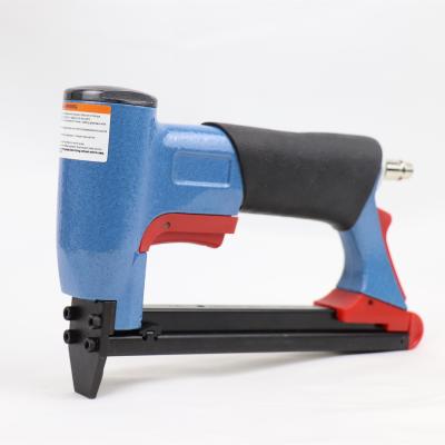 China 22gauge Fine Crown Air Stapler for Furniture Manufacturing Customized Non-Customized 7116 for sale