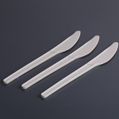 Chine Les couverts en plastique de PLA ont placé la cuillère compostable de fourchette de couteau à vendre