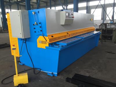 China corte de 25 x 2500 máquinas de corte hidráulicas resistentes/metal à venda