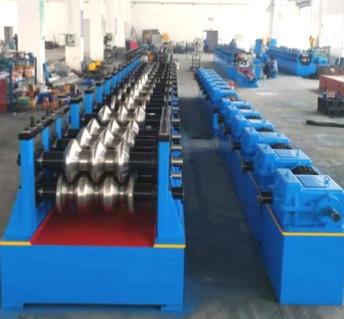 China Three Waves 2.5mm Guardrail Roll Forming Machine for sale