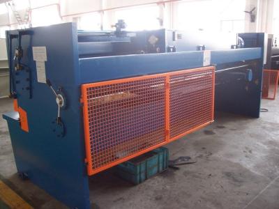 China 6×2500 Hydraulic Swing Beam Shearing machine metal sheet cutter for sale