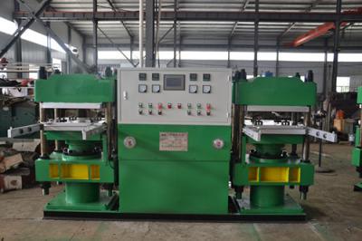 China Two Stations Duplex Rubber Vulcanizing Equipment Column Type for sale