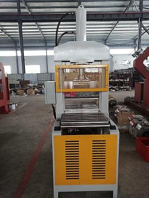 Chine Machine hydraulique en caoutchouc de coupeur de la guillotine XQL-125/découpeuse en plastique coupeur en plastique en caoutchouc hydraulique à vendre