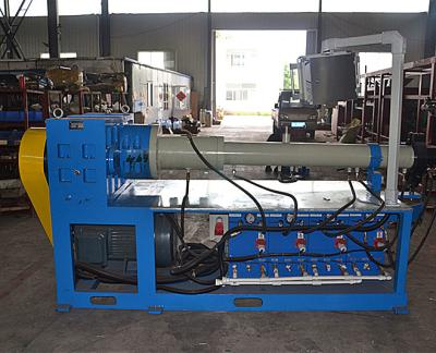 China EPDM Silicone Rubber Seal Extruding Machine with New Type for sale