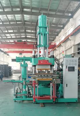 Cina Macchina per lo stampaggio a iniezione di silicone da 400 tonnellate per la fabbricazione di ciotole di silicone per animali domestici in vendita