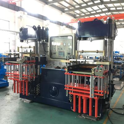 China Máquina de vulcanización de goma de la prensa hidráulica de la máquina de la prensa del vacío de goma para los sellos de goma para los tubos de UPVC en venta