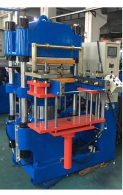Chine Machine de moulage de boutons de silicone de 300 tonnes Machine de fabrication de touches à vendre
