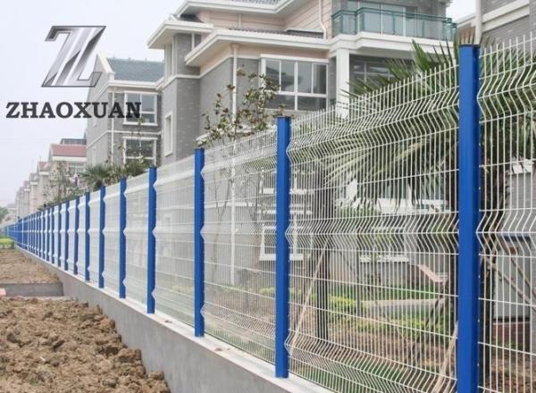 Quality Residential 3D Curved Wire Mesh Fence PVC Coated Bending Fencing Panels for sale