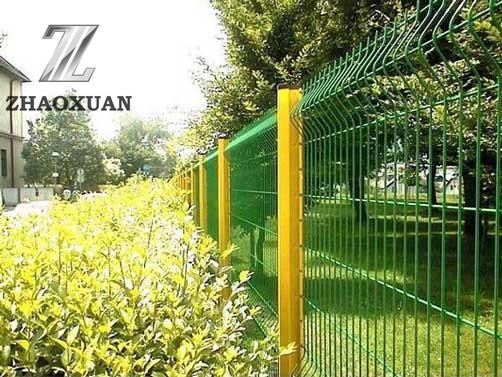 Quality Residential 3D Curved Wire Mesh Fence PVC Coated Bending Fencing Panels for sale