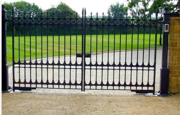 Quality Security Galvanized Swing Steel Fence Gate 1.0m 1.2m 1.5m 1.8m 2.0m Height for sale