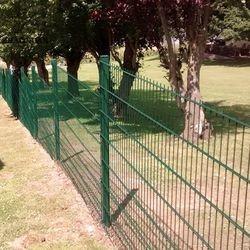 Quality 868 656 Double Wire Mesh Fencing Galvanized Powder Coated Steel Mesh Panels for sale