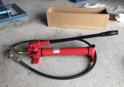 China CP-700 Manual Hydraulic Oil Pump , Protable Hydraulic Hand Pump Steel Material for sale