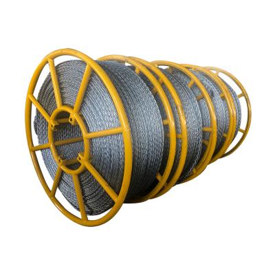 China El torcer anti galvanizado de alta resistencia de 13m m trenzó la línea de transmisión aplicada de la cuerda de alambre de acero en venta