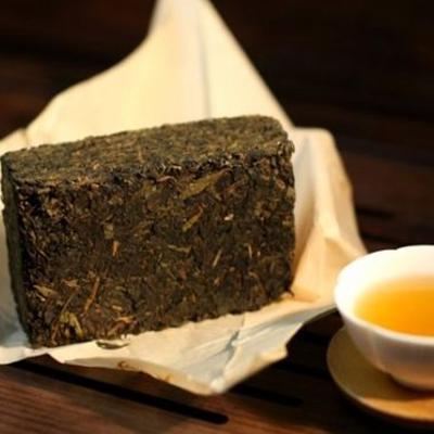 China Tijolo escuro chinês de Fuzhuan da natureza de 100% Fuzhuan para suplementar a nutrição dietética à venda