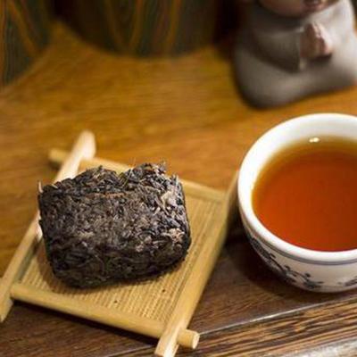 China Refreshing Hunan Dark Tea / Gift Package Compressed Tea Brick for sale