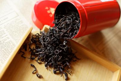 China Chá orgânico chinês de Lapsang Souchong do chá preto da saúde para o processamento fermentado homem à venda