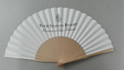 Chine Fan de papier imprimée de main avec les nervures en plastique ou les nervures en bois, taille 23cm, cadeaux parfaits d'affaires à vendre