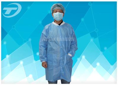 中国 実験室/薬剤のクリーンルームの通気性の使い捨て可能な防護衣の白い塵の証拠 販売のため