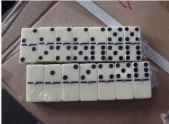 China Domino set, Material Melamine , Total 28pcs, double six, packaged in PVC box, Size:48x24x7mm, part:JYX-D1681 à venda