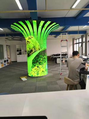 China A árvore de florescência dá forma P2 à exposição interna Hall Flexible Led Display Screens à venda