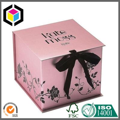 China Fashion Gift Paper Packaging Box; Jewelry Collapsible Bespoke Gift Box for sale