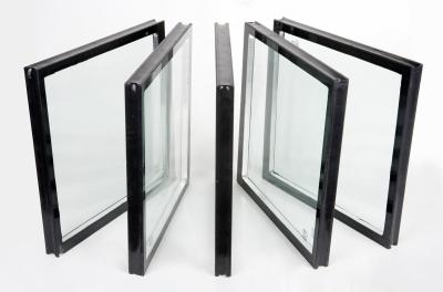 China Painéis de vidro temperados de 15 mm com isolamento térmico personalizado à venda