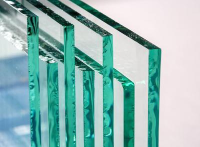 China 4 mm 5 mm transparentes Schwimmglas für Duschtüren/Trennwände/Gebäude zu verkaufen