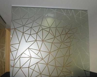 Chine Good Abrasion Resistance/Slip-Resistant Frosted Glass with Long Service Time à vendre