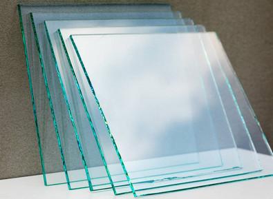 Cina Customized Toughened/Clear Float Glass/Tempered Sheet/Reflective Glass with Factory Price on Sale in vendita