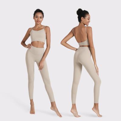 China Quick Drying 2 Piece Yoga Outfit Moisture Wicking Nude Women'S Yoga Clothing Set for sale