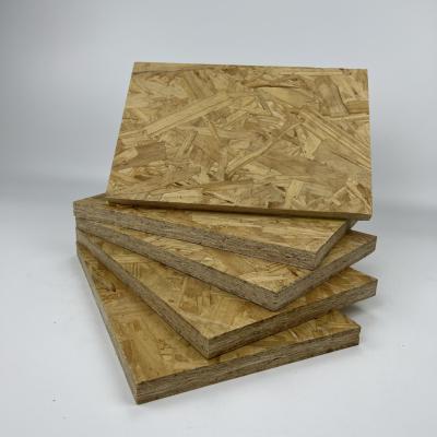 Китай Повторно использованная крытая ориентированная древесно-стружечная плита, листы древесноволокнистой плиты Мильдевпрооф продается