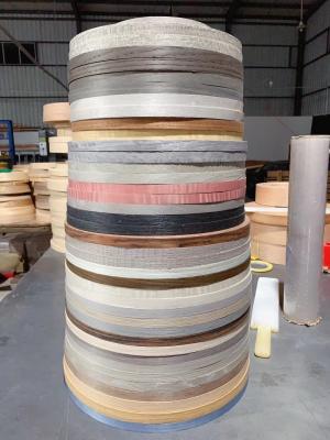China Superficie lisa resistente de las bandas de borde de madera ligera para los muebles en venta
