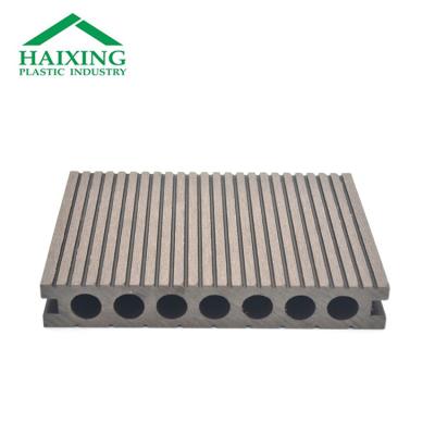 China 5-10 Days Delivery Sustainable Living with Modern Design Round-Hole Outdoor Decking for sale