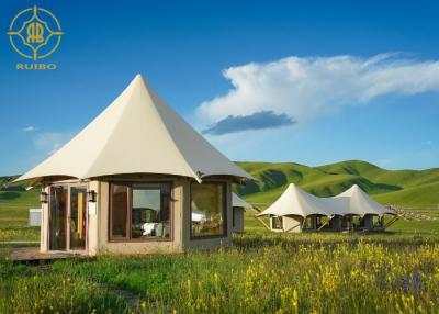 China Cone Shaped Weatherproof Luxury Glamping Tents with Wooden Flooring Te koop