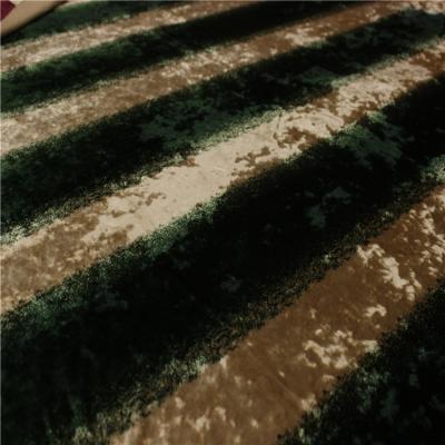 Chine Tissu d'ouatine de polyester tricoté par micro pour la couleur adaptée aux besoins du client par couvertures à vendre