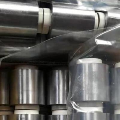 Chine Épaisseur 0.001mm de bande d'aluminium d'avance de Tin Foil Roll 99,99% de longévité à vendre