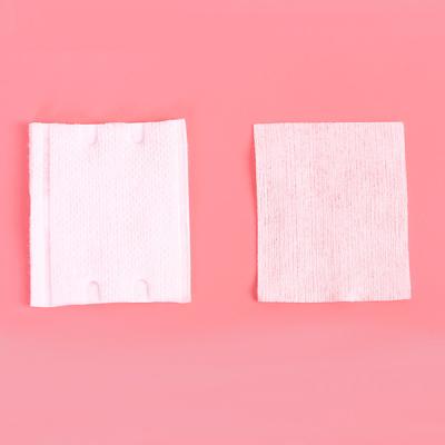 China Facial amistoso de la belleza de algodón de la piel cuadrada de los cojines los 7.5*7.5cm que limpia la absorción fuerte en venta