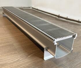 China Stylish Finish Floor Drainer , Rectangle Floor Drain With Customization Length for sale