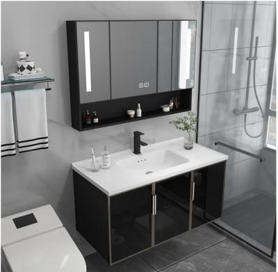 中国 Mirrored Hotel Sunscreen Smart Bathroom Cabinet Wall Mounted 販売のため