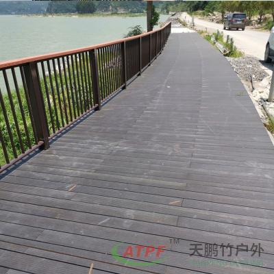Chine Résistance à la corrosion par revêtement de clôture en bambou carbonifié à vendre