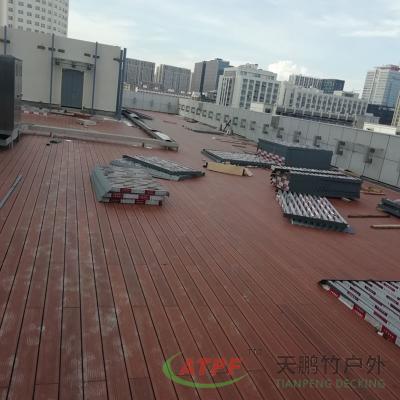 China Revestimiento de bambú plano paneles de pared exteriores para exteriores ecológicos en venta
