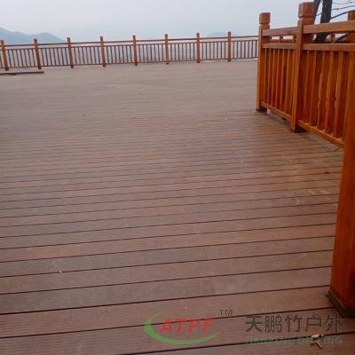 China Tableros de suelo carbonizado para exteriores de 140 mm de ancho en venta