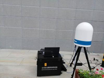 中国 統合された無人機UAVの妨害機1 - 2kmの無人機の検出および保護システム 販売のため