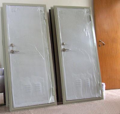 China Customized Thickness Marine Doors Single Leaf Aluminium Hollowed Cabin for sale