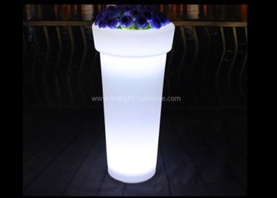 Chine Pots de fleur lumineux par haute ronde légère 16 couleurs rechargeables pour extérieur à vendre