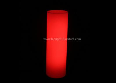 Chine Lampadaire mené moderne extérieur en plastique de PE, lampadaires décoratifs de colonne ronde à vendre