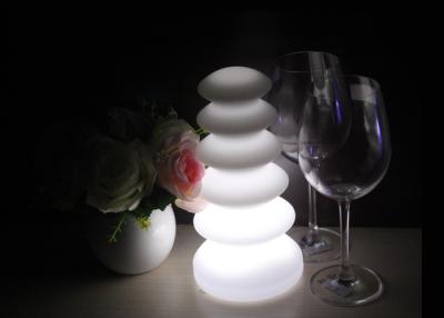 China Material plástico decorativo de las lámparas de mesa PE del diseño de torre LED con control de sensor del tacto en venta