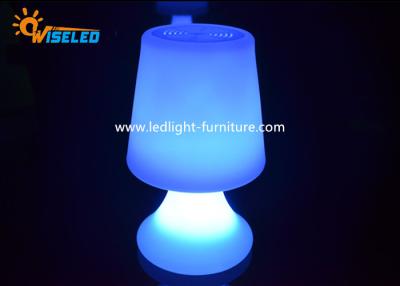 China El tipo de la lámpara de mesa llevó la caja blanca del Presidente de Bluetooth con teledirigido en venta