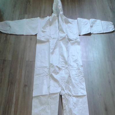 China White Disposable Coverall For Medical Care With Packaging 1pc/Bag à venda