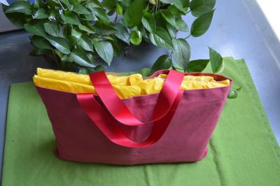 China 10gsm To 250gsm Disposable Shopping Bag Non Woven / PP / Cotton for sale